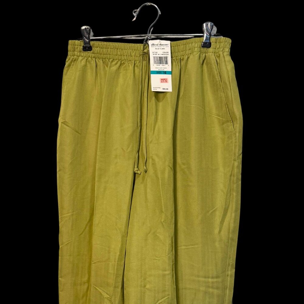 Alfred Dunner Palm Island Pull On Pants Avocado Green Size 16 NWT